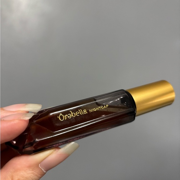 Orabella Nightcap Hydrating Essential Oil - Picture 2 of 3